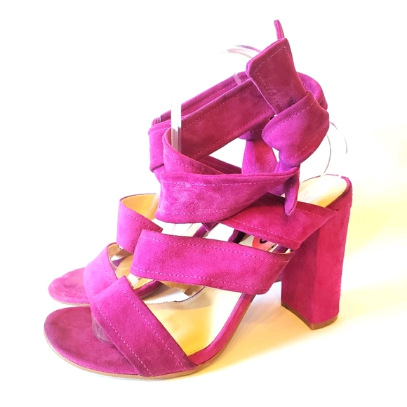 Ivanka Trump Shoes - Ivanka Trump Kiffie Leather Pink Suede Heel 9M